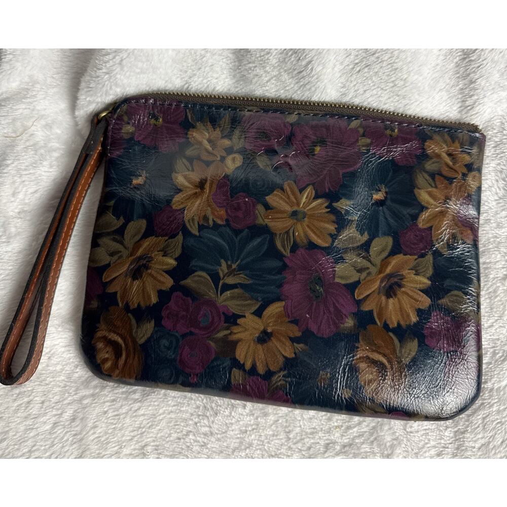 NWOT PATRICIA NASH Women’s CASSINI Wristlet in Floral Oil Painting